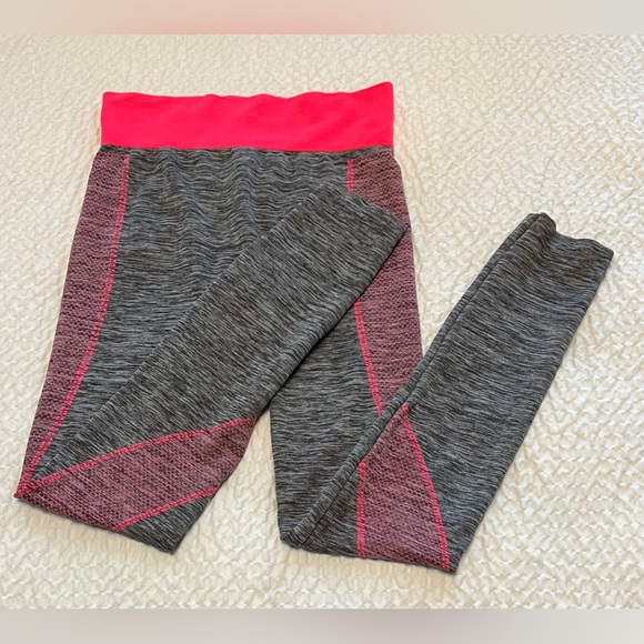 🎁NWT Women’s 2pc Activeware Set-Tank/Leggings - Picture 6 of 14